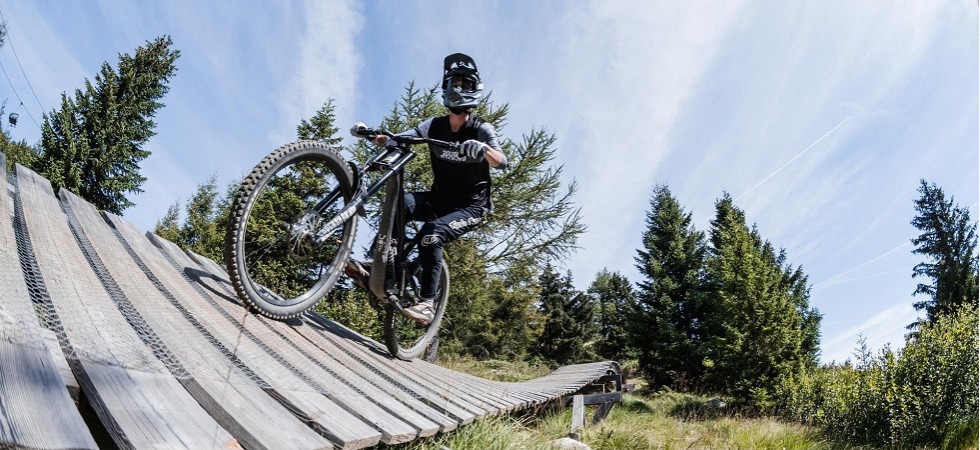 Il Bike Park Pontedilegno-Tonale è il primo bike park family-friendly del Trentino (Foto di Giacomo Podetti) Il Bike Park Pontedilegno-Tonale è il primo bike park family-friendly del Trentino (Foto di Giacomo Podetti)